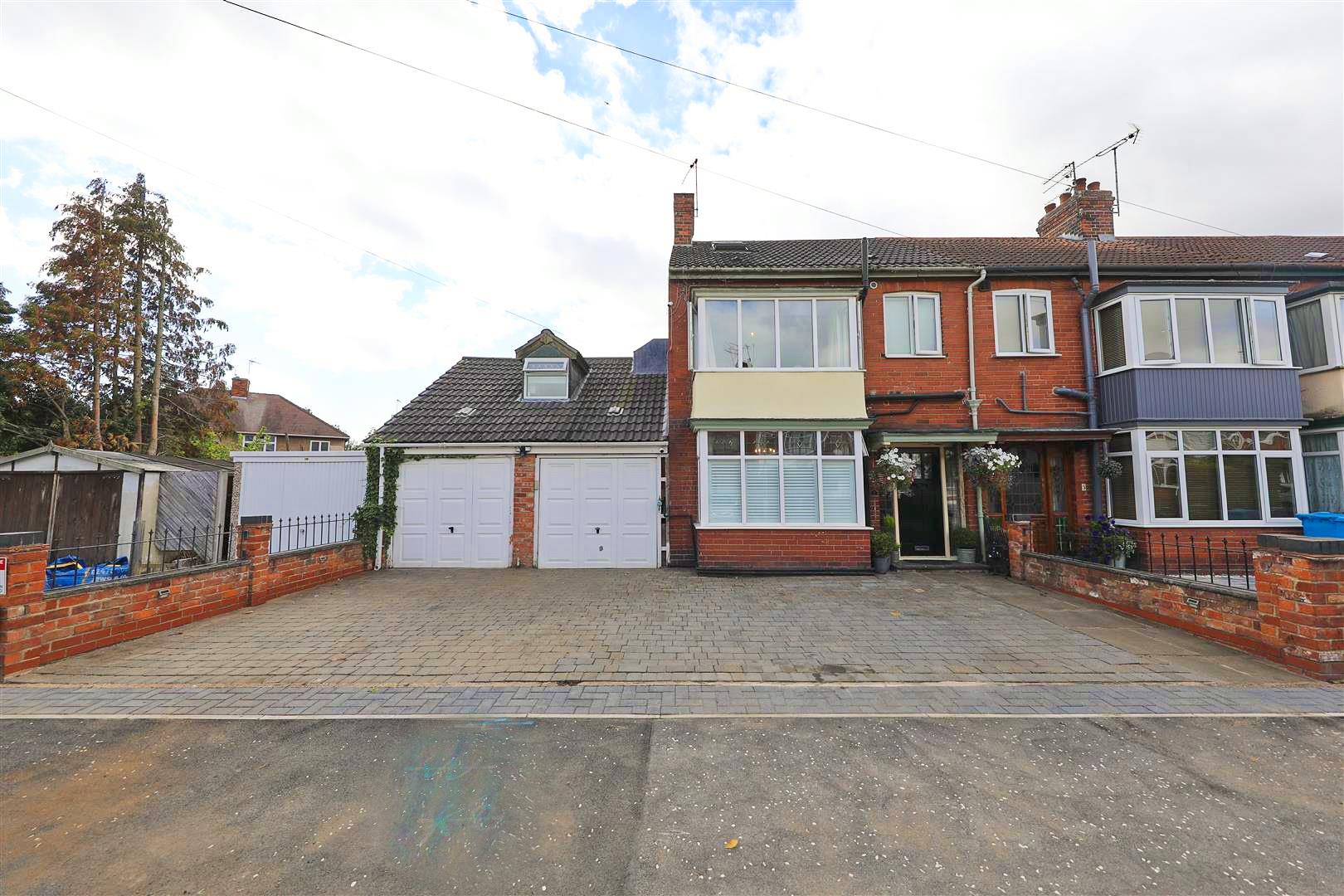 Property & Houses for Sale & Let in Hull Symonds & Greenham